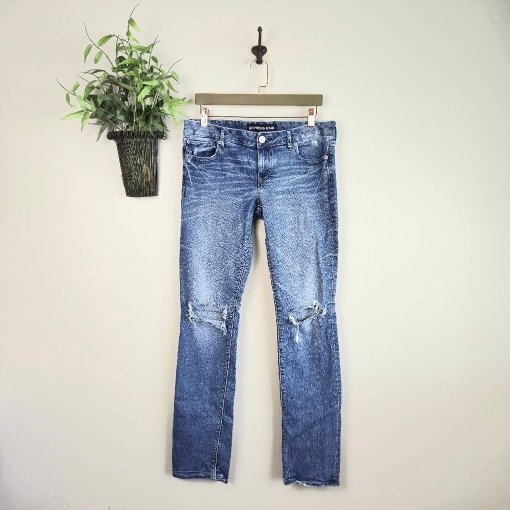 Express Stella Straight Low Rise Medium Wash Distressed Ripped Stretch Jeans 8